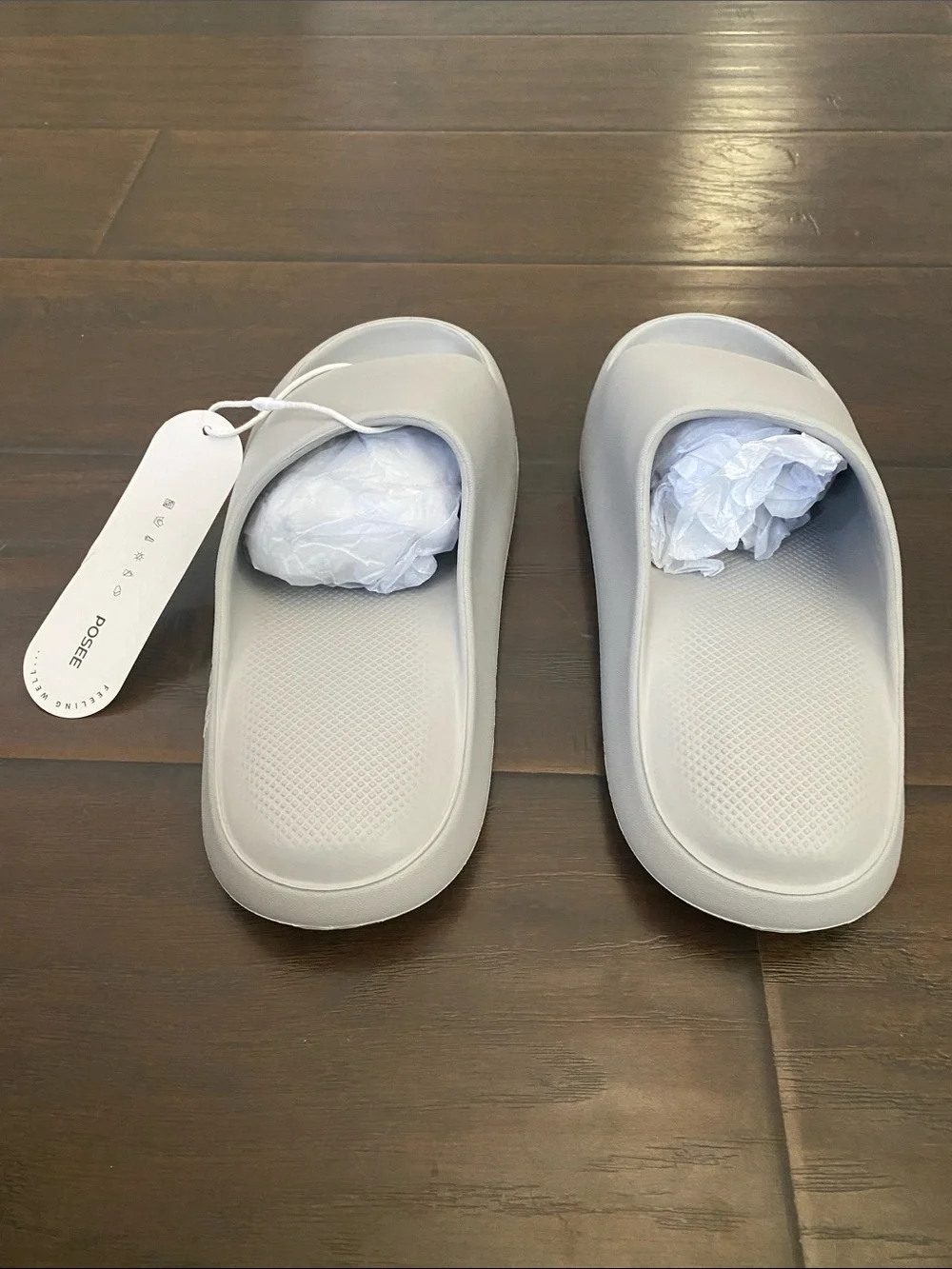 New with tag Posee Chillax lightweight rubber slide sandals women’s size 10